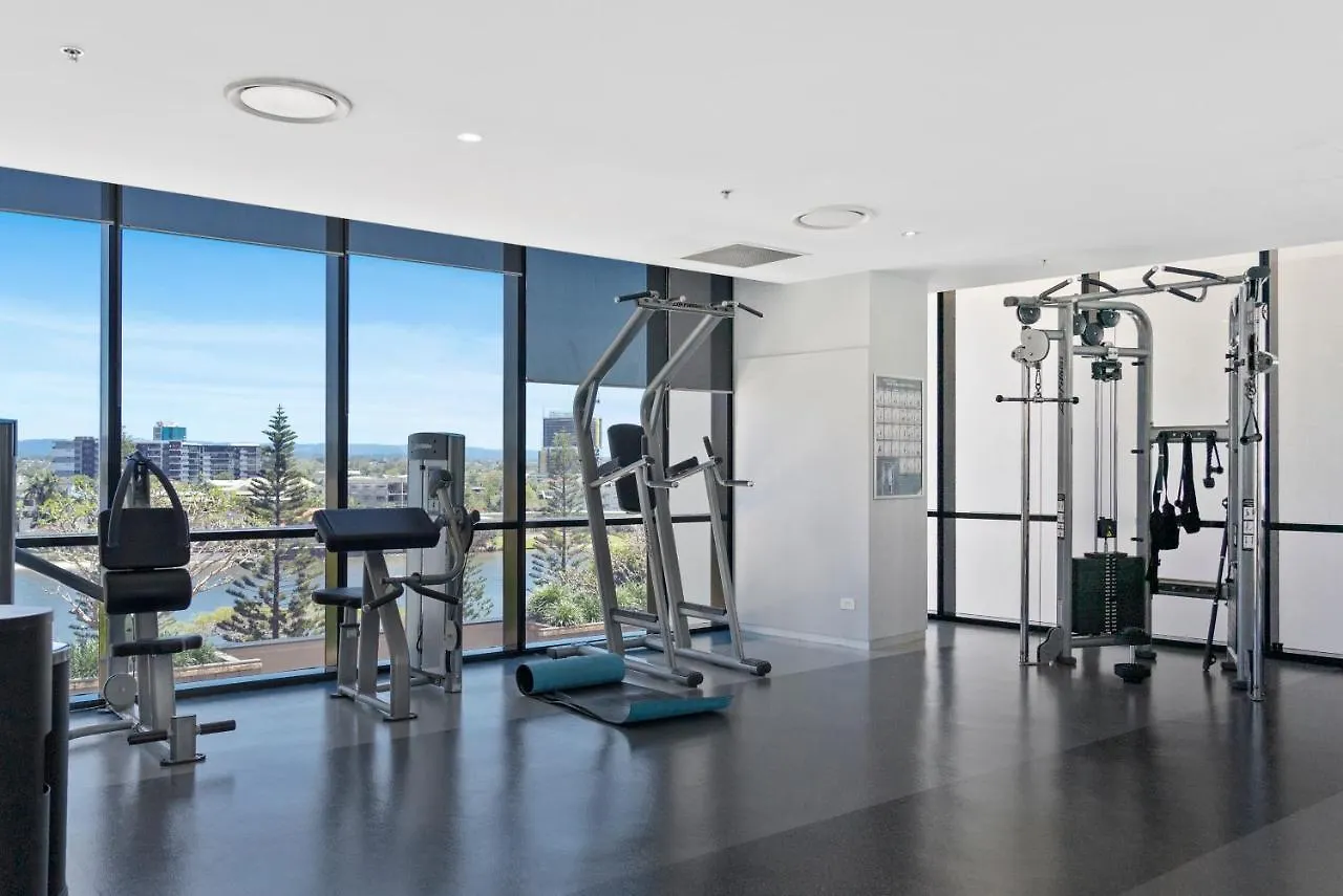 Circle On Cavil Subpenthouse 4Brm Lv52! Ocean View Apartment Gold Coast Australia